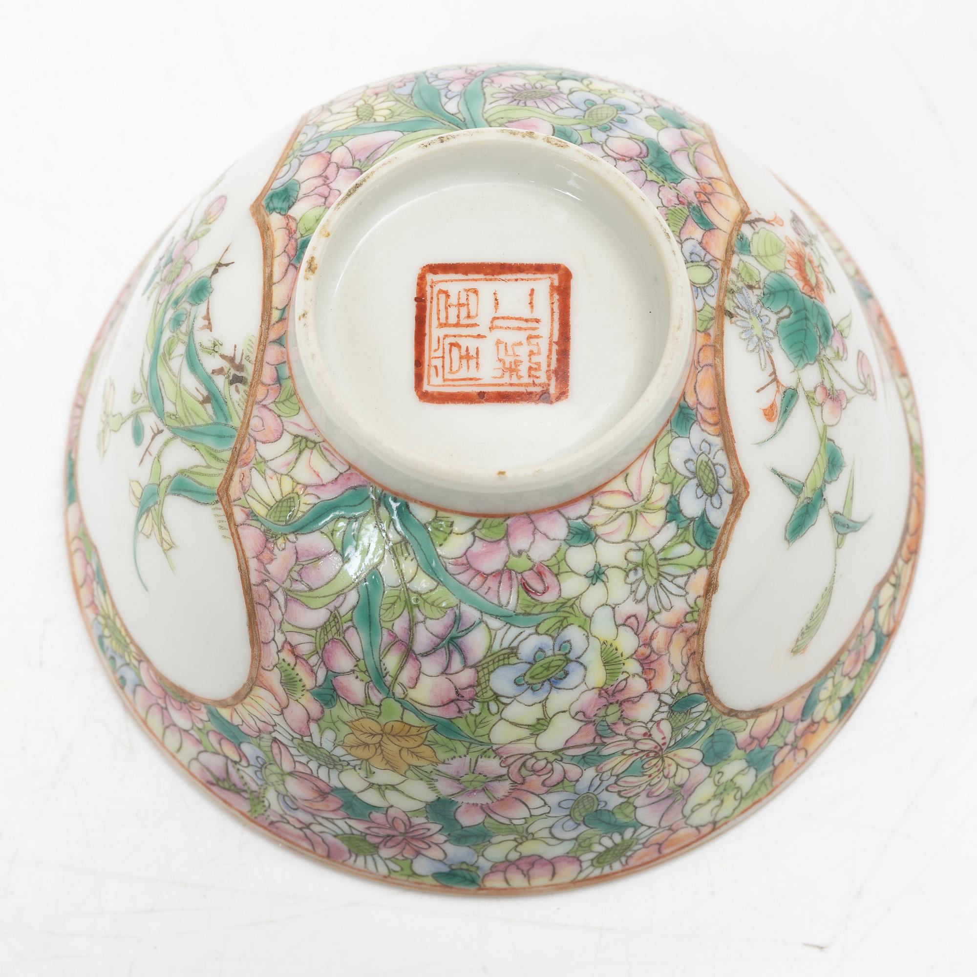 Skålar, två stycken samt skålfat, porslin, Kina, 1900-tal.