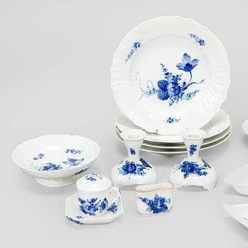 Royal Copenhagen, Service, 31 pcs, “Blå Blomst”, Denmark.