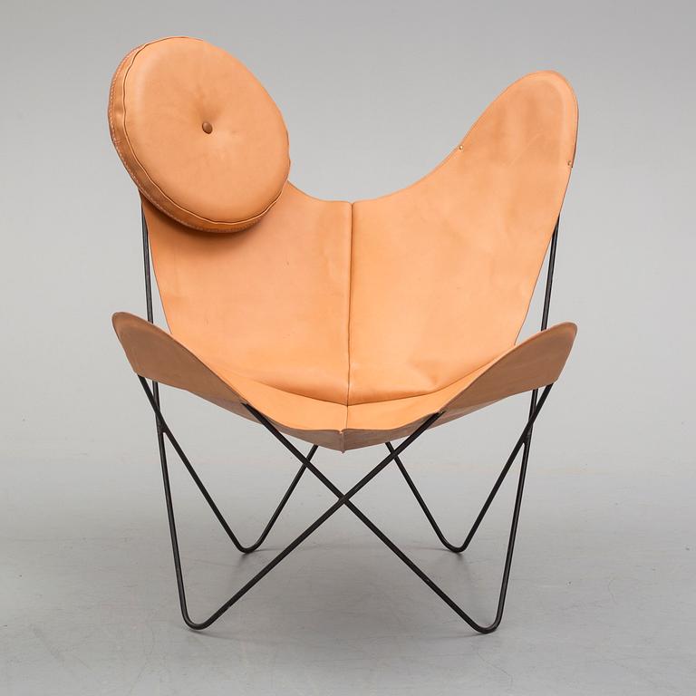 A late 20th century 'Butterfly chair'.