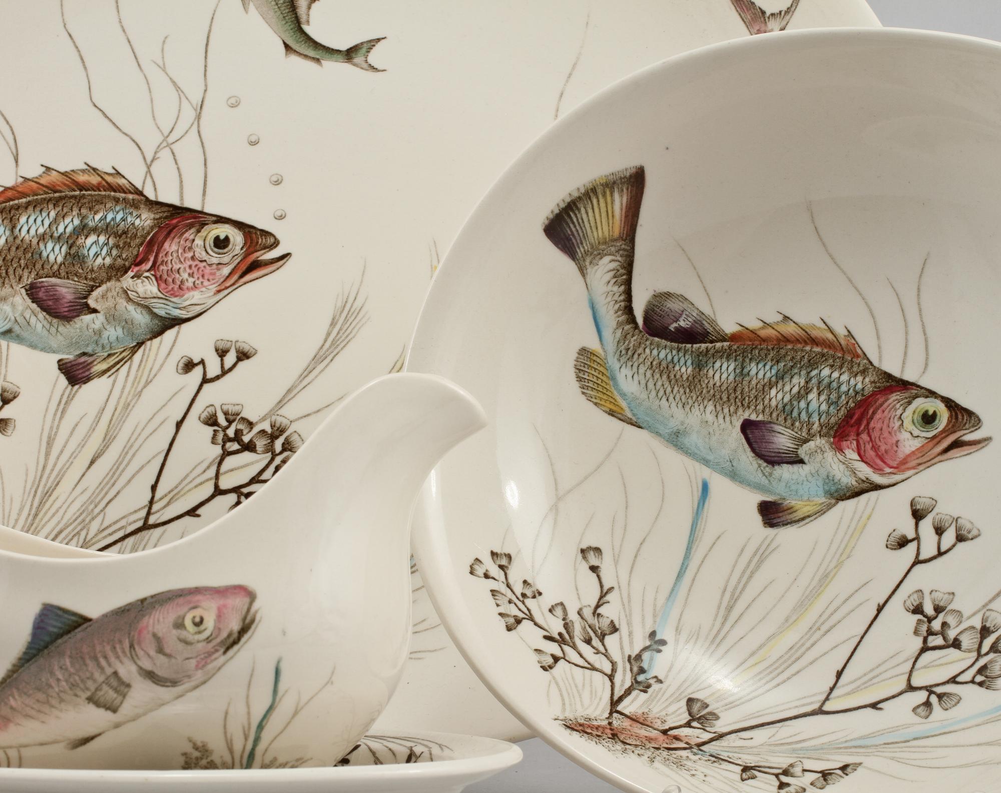 SERVISDELAR, 15 delar, "Fish" Johnson Bros. England. 1900-talets slut.
