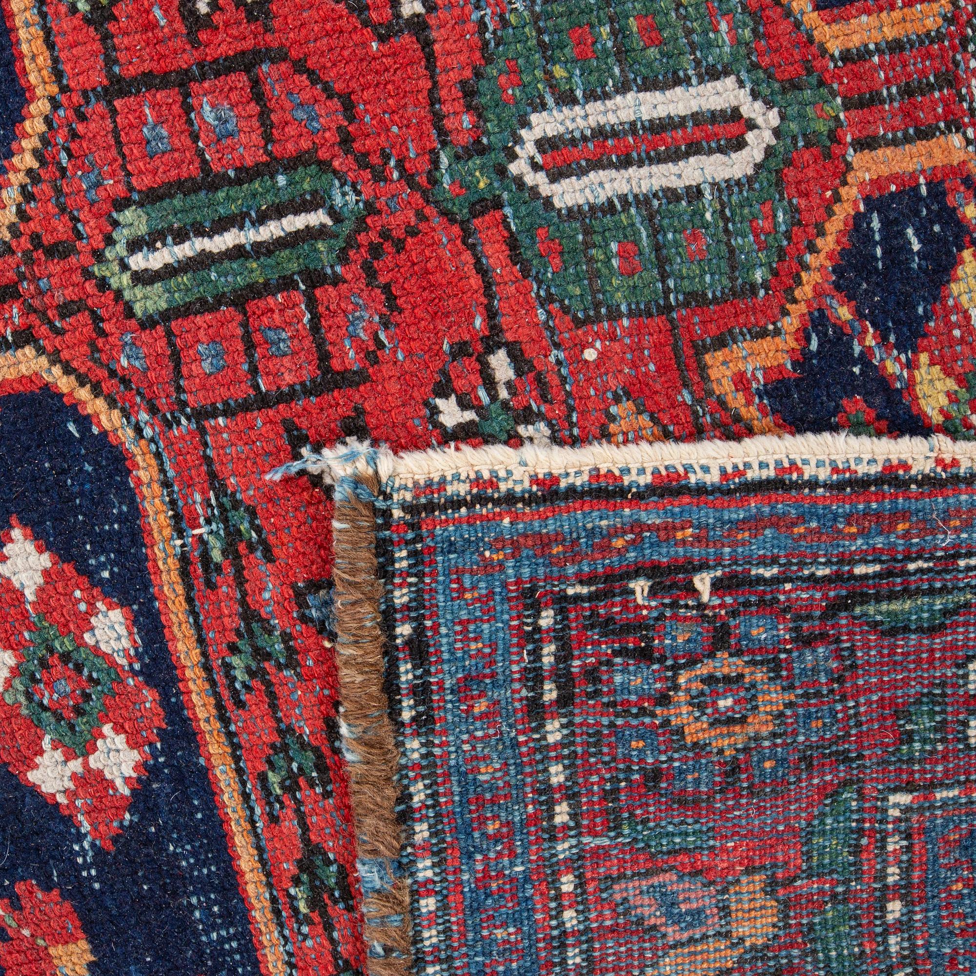 Carpet Hamadan semi-antique/antique approximately 200x134 cm.
