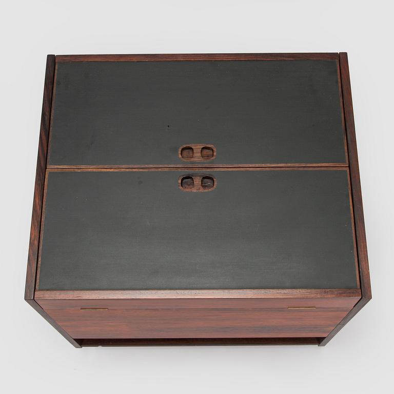 Baaripöytä, valmistaja Randers Møbelfabrik, Tanska 1960-luku.