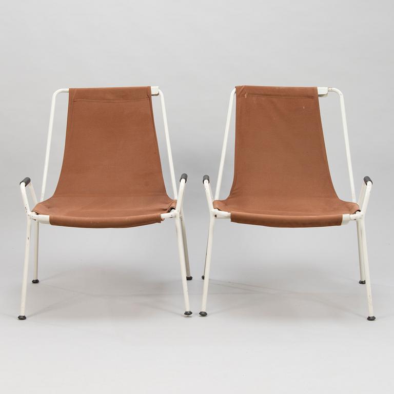 AARNE ERVI, A pair of mid-20th century armchairs for Merivaara Finland.