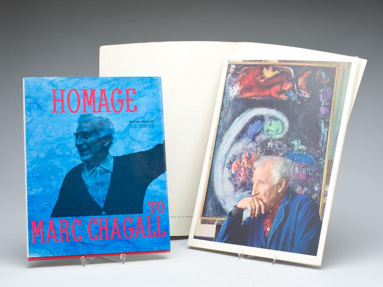 BOK, 2 st. "Hommage to Marc Chagall" med lito, "La religion de Chagall" medföljer.