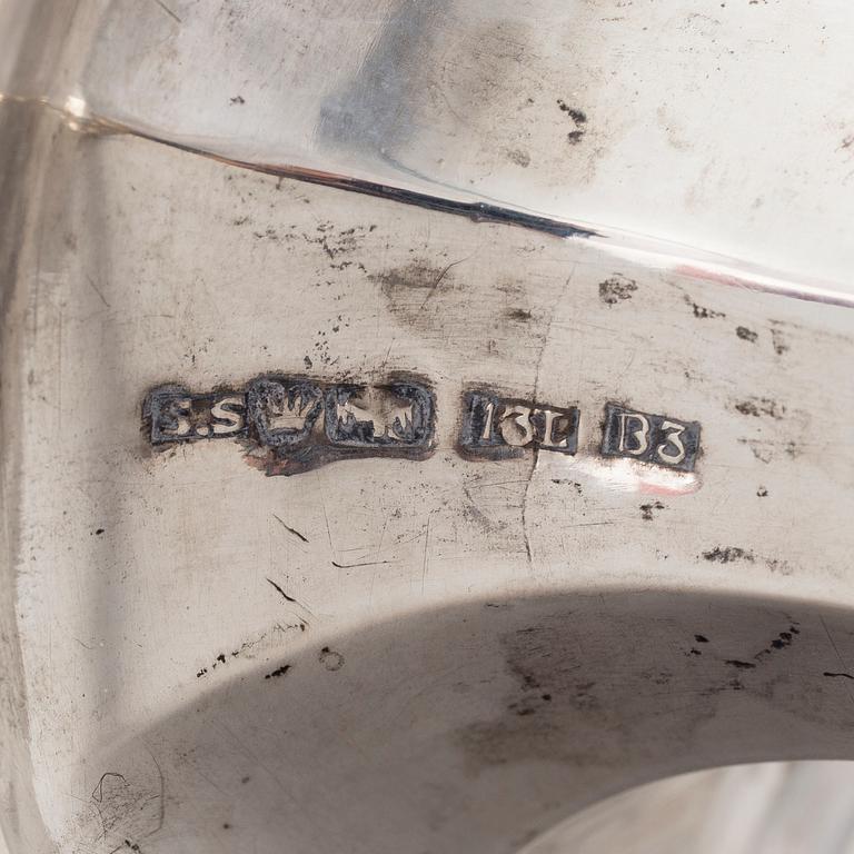 KYNTTILÄNJALKAPARI, hopeaa, Samuel Sjöblom, Pori 1859. Paino 198 g.