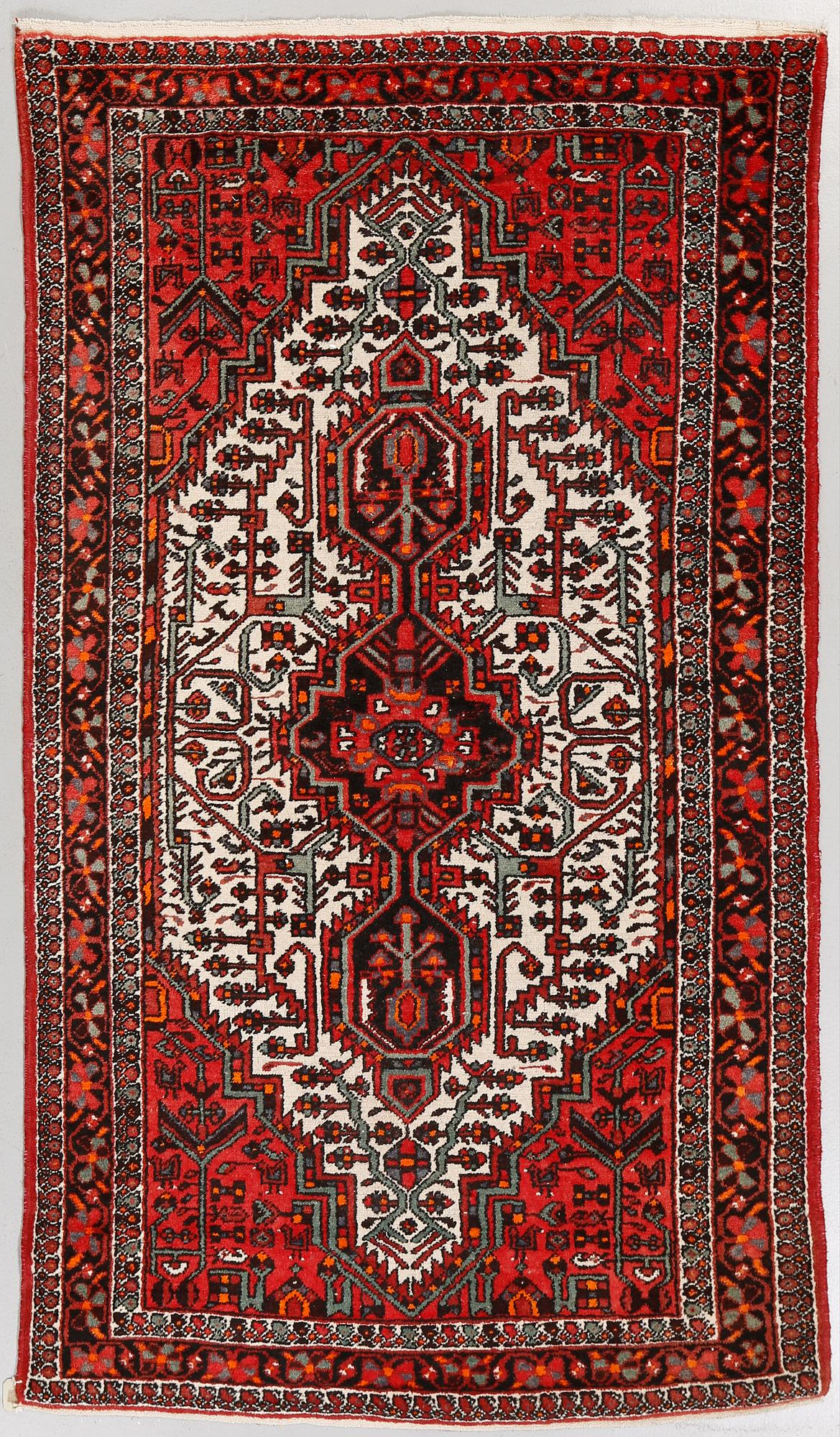 MATTA, Malayer/Hamadan, 1900-talets senare del, 228 x 130 cm.