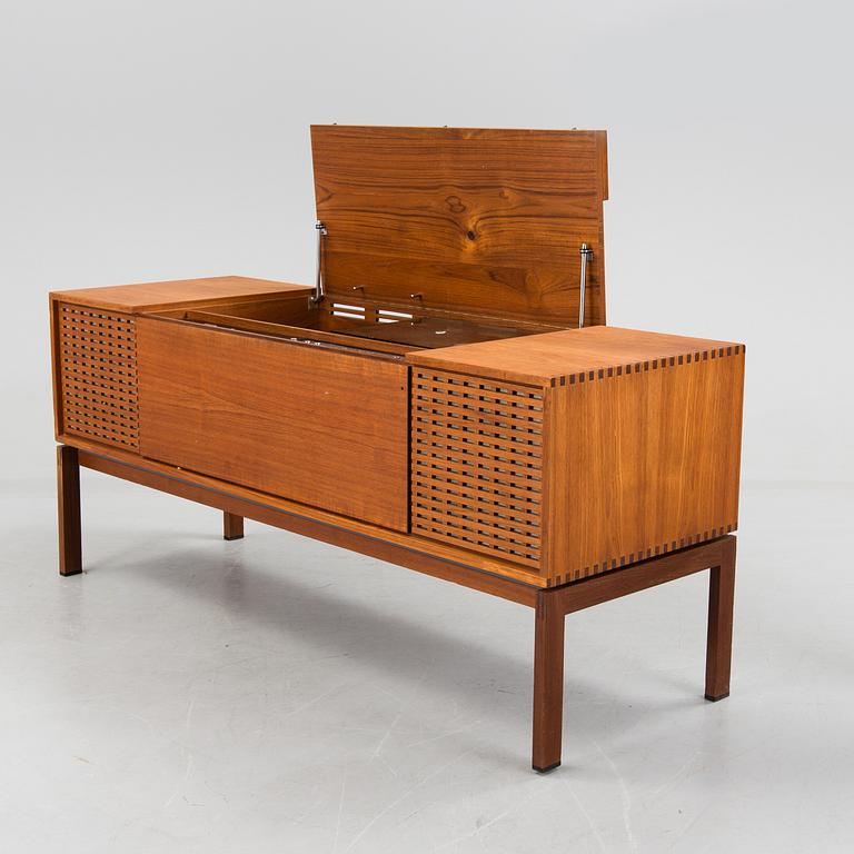 MUSIKMÖBEL, Beomaster 1200 RG Type 2226, Bang & Olufsen, 1965.