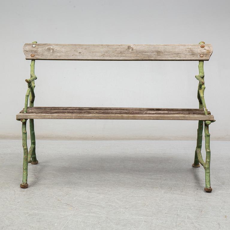 TRÄDGÅRDSSOFFA, omkring år 1900.