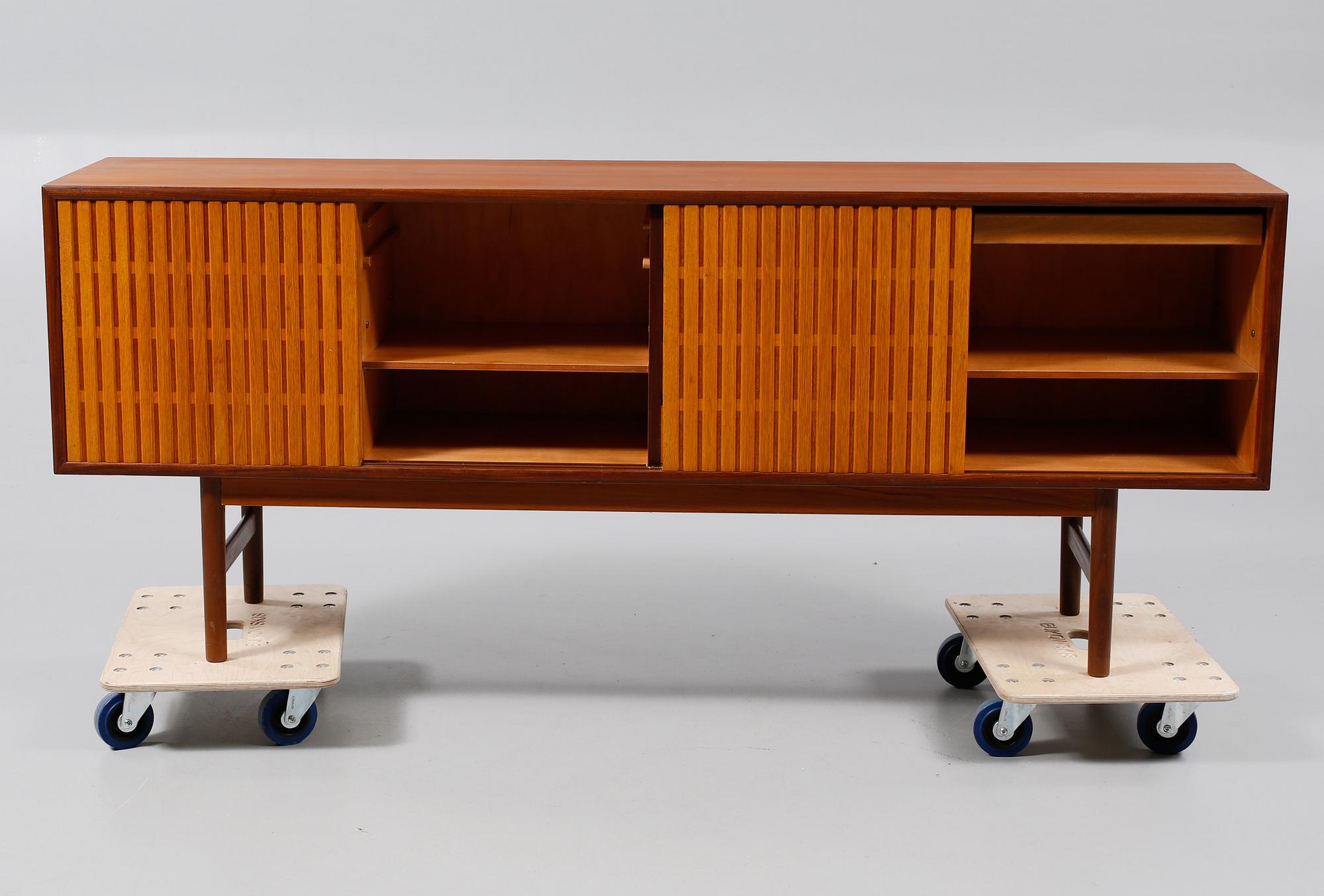 SIDEBOARD, "nr. 161", Gerhard Berg, Eidsfjord Møbelfabrik, Norge, ca 1960.