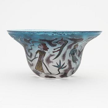 Ulrica Hydman-Vallien, a unique glass bowl from Kosta Boda.