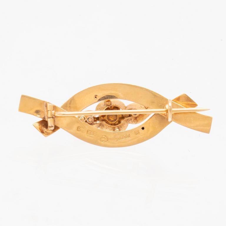 An 18K gold brooch set with seed pearls by G. Dahlgren & Co Malmö 1893.