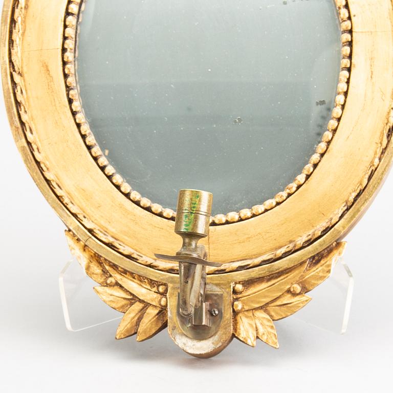 A PAIR OF 19TH CENTURY ONE-LIGHT GIRANDOLE MIRRORS.