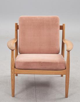 KARMSTOL, möjligen Grete Jalk, etikettmärkt France & Son, Danmark.