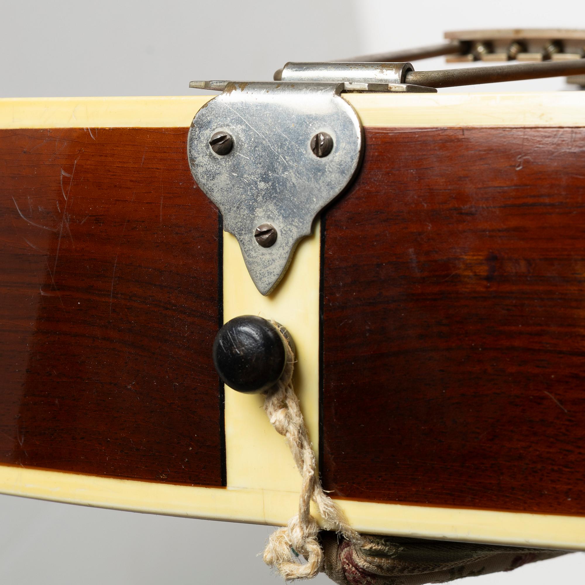 Herman Carlsson Levin, akustisk gitarr, "Modell 22", Sverige, 1945.