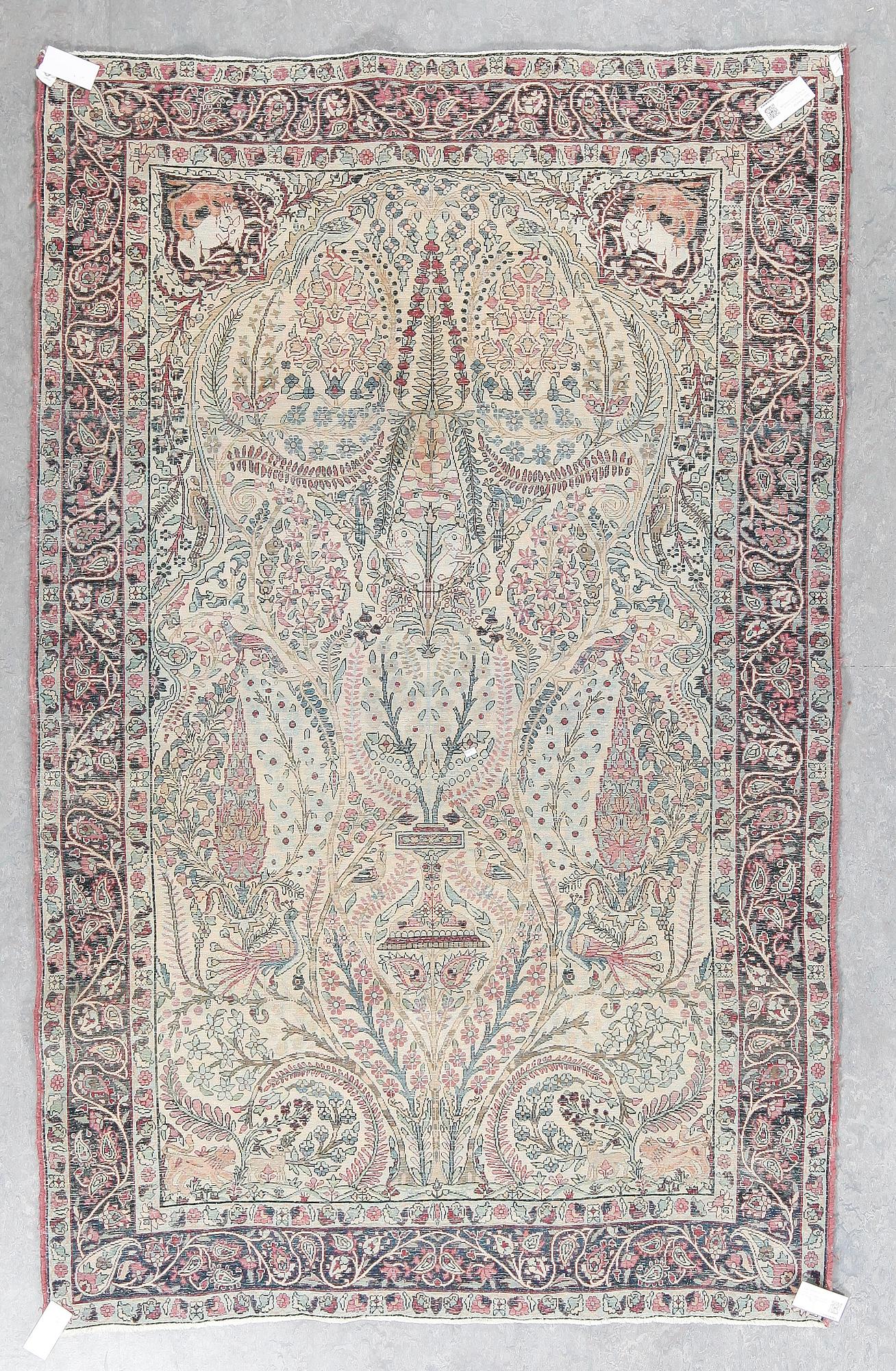 MATTA, semiantik, Kirman figural. ca 222x140 cm.