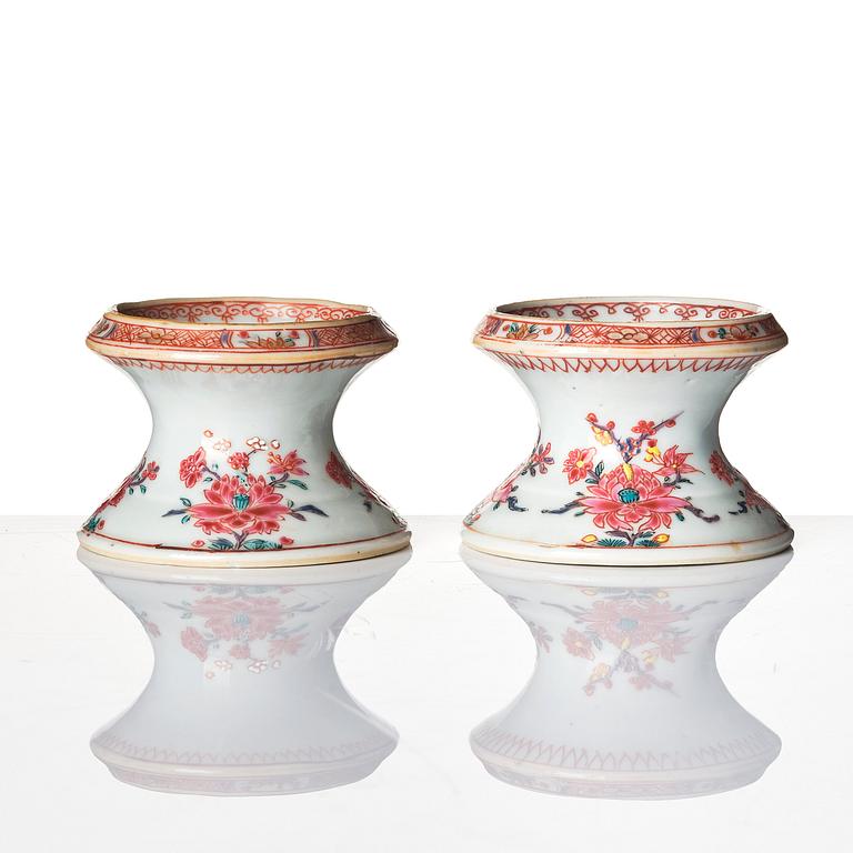 A pair of famille rose salts and a sauce boat, Qing dynasty, Qianlong (1736-95).