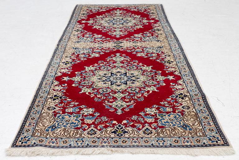 Matta, orientalisk, silkeinslag, 250 x 87 cm.