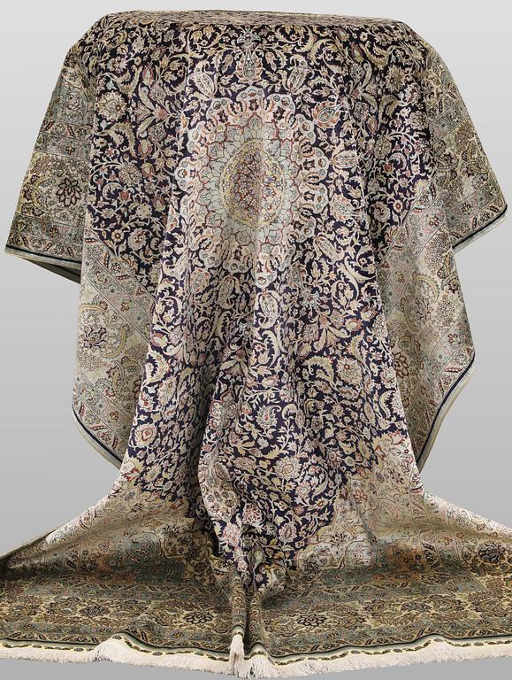 Rug, Oriental silk, 275 x 185 cm.