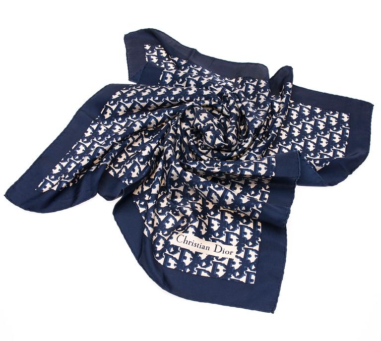 SCARF, Christian Dior.