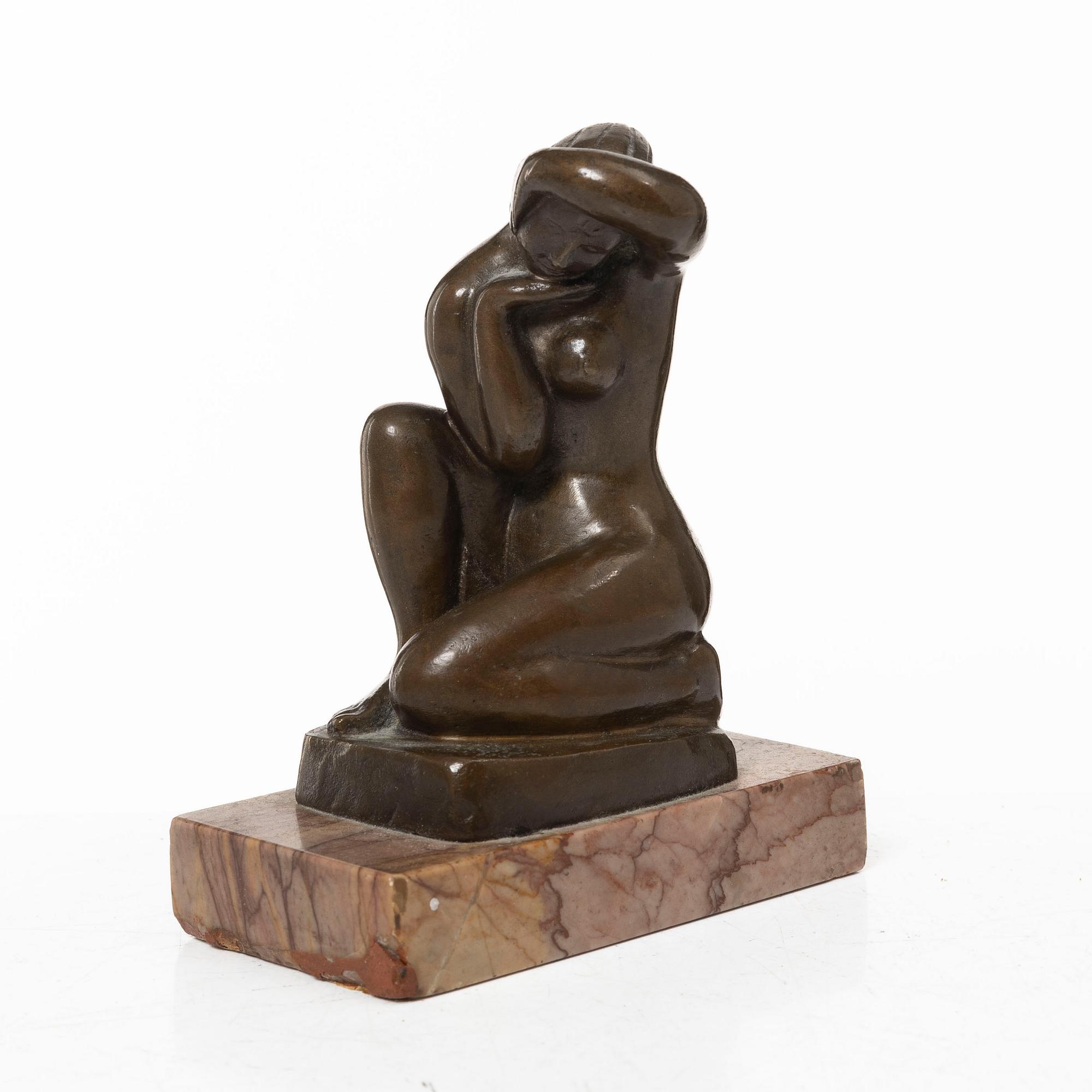 Astri Bergman-Taube, Sittande kvinna.