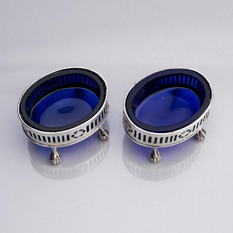 A pair of Swedish silver and glass salt cellars, marks of Arvid Floberg, Stockholm 1785.