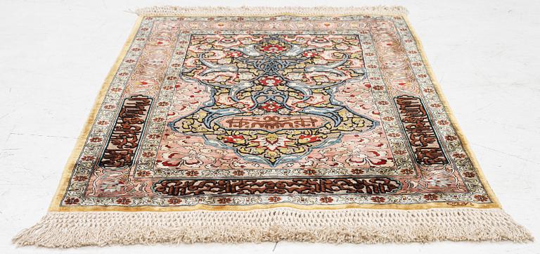 A silke hereke (souf), c. 92 x 64 cm.