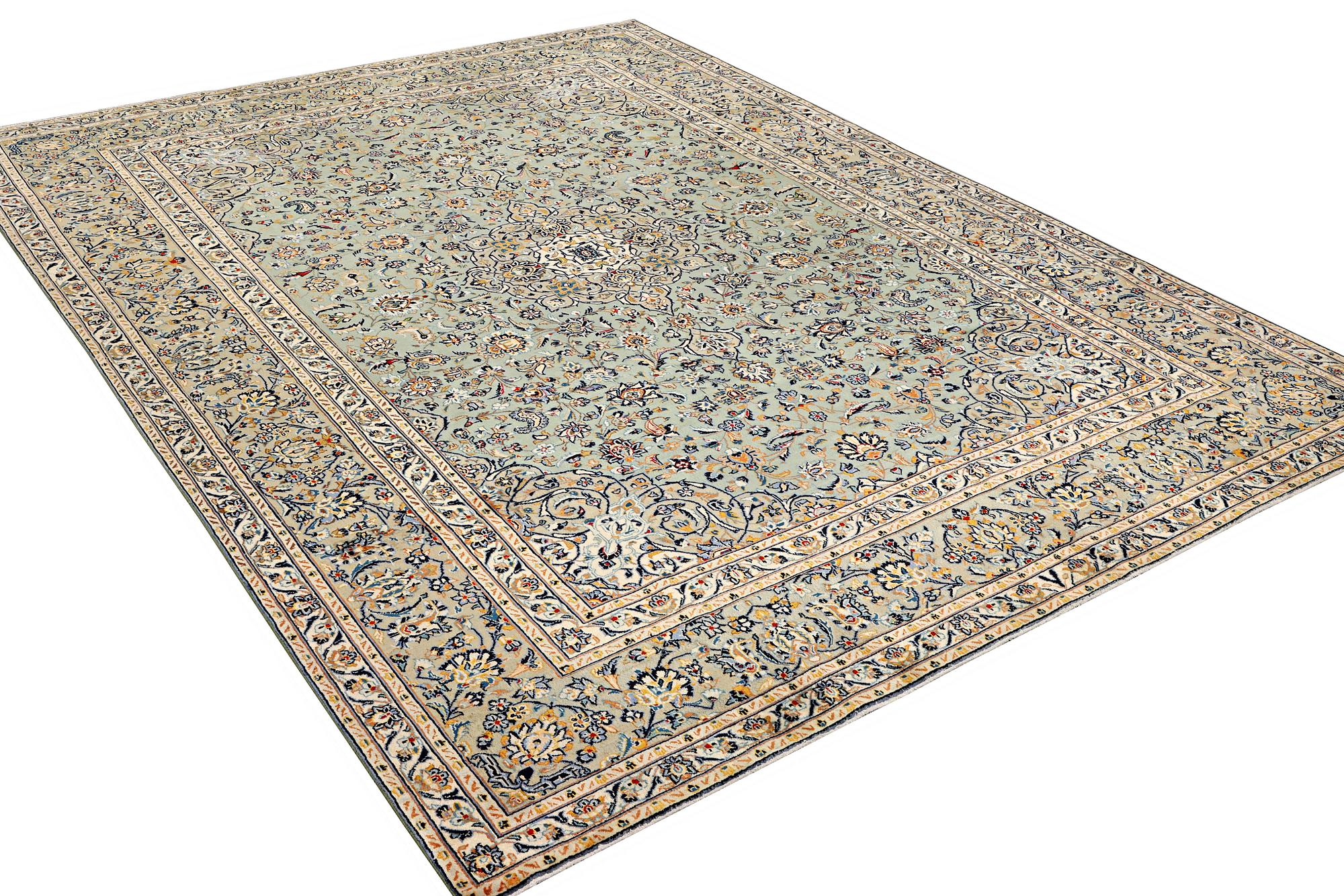 A Kashan carpet, c. 402 x 293 cm.