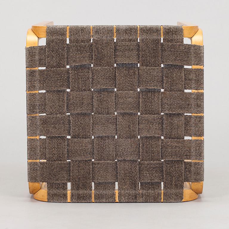 Alvar Aalto,  jakkara, malli Y61, O.Y. Huonekalu- ja Rakennustyötehdas A.B. 1950-luku.