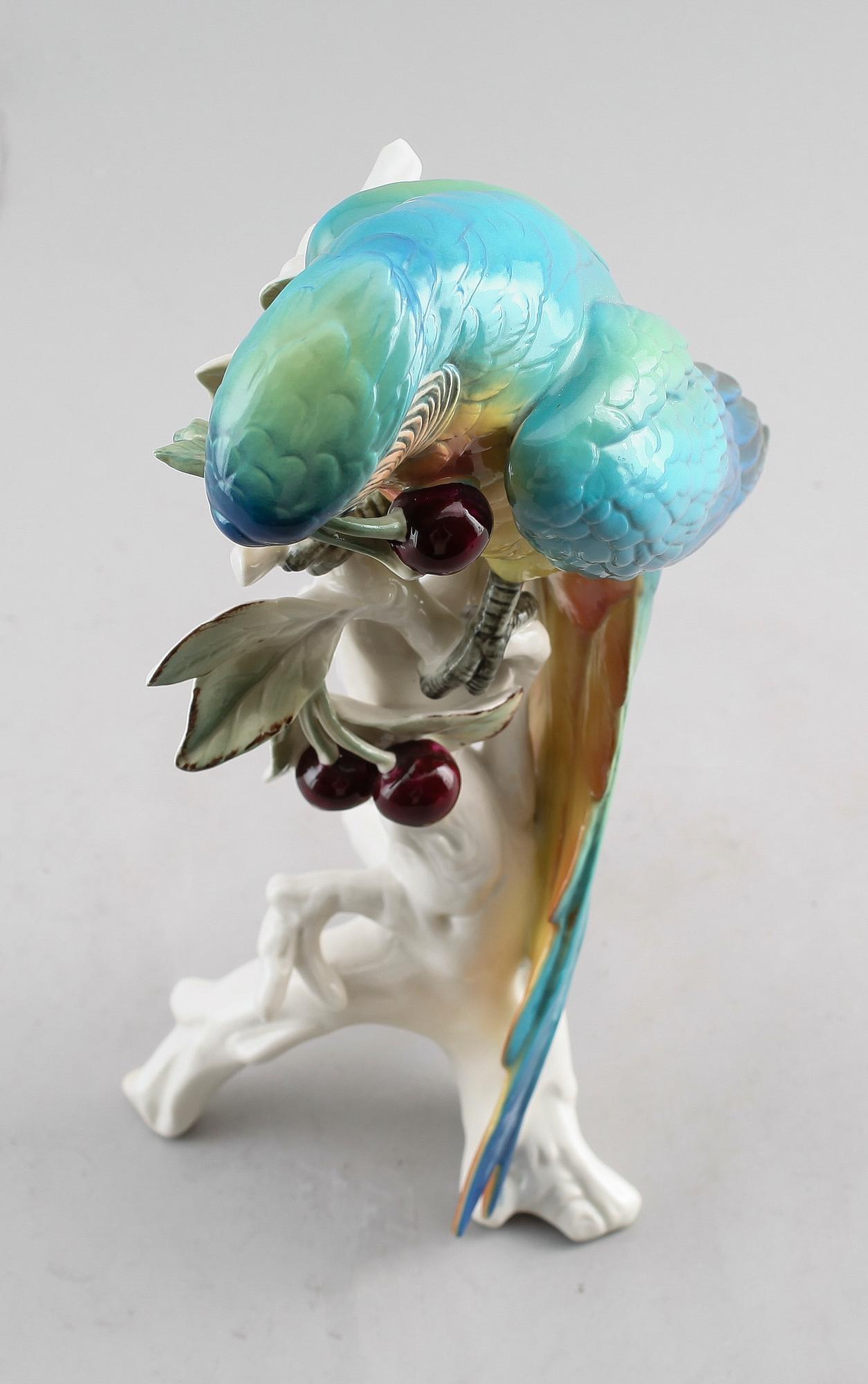 FIGUR, porslin, Karl Ens, 1900-talets mitt.