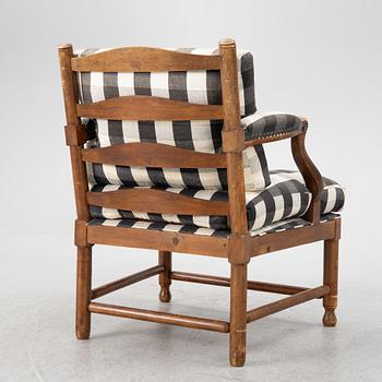 Karmstol sk Gripsholms-fåtölj, 1900-talets första hälft.