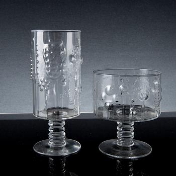 OIVA TOIKKA, a set of 14 Flora glasses.