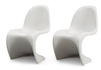 76. A pair of Verner Panton 'Panton chairs', Herman Miller, USA 1972.