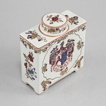 TEDOSA, porslin, troligen Samson, Frankrike, 1900-tal.