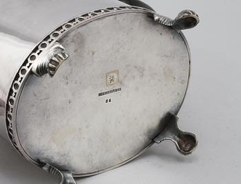 TEKANNA, nysilver, Carl Andreas Kjernås, Göteborg, omkring sekelskiftet 1900.