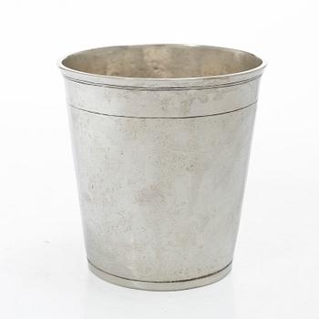 A Danish 18th century silver beaker, mark of Jen Kieldsen Sommerfeldt, Aalborg (active 1726-1772).
