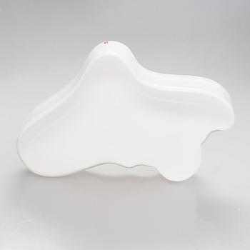 Alvar Aalto, A '3028' dish signed Alvar Aalto Iittala, 87/1985.
