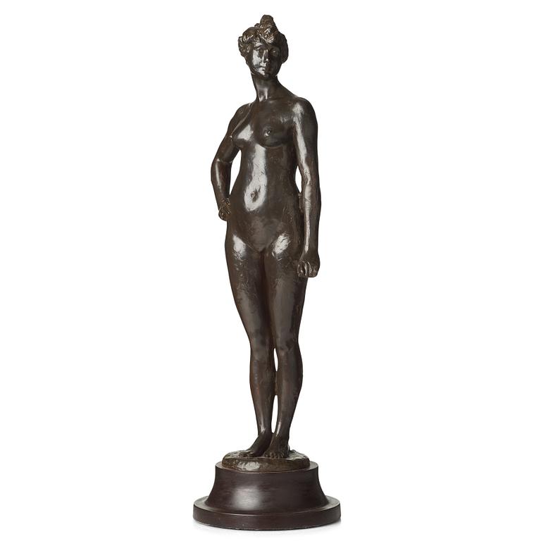 Carl Milles, Stående kvinnomodell med uppsatt hår.