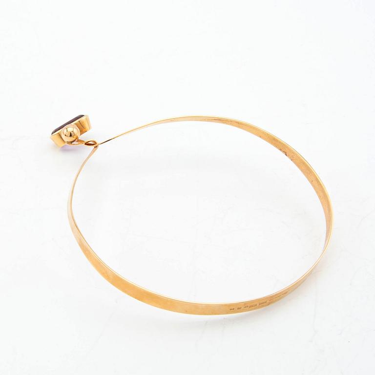 Necklace, 18K with amethyst.