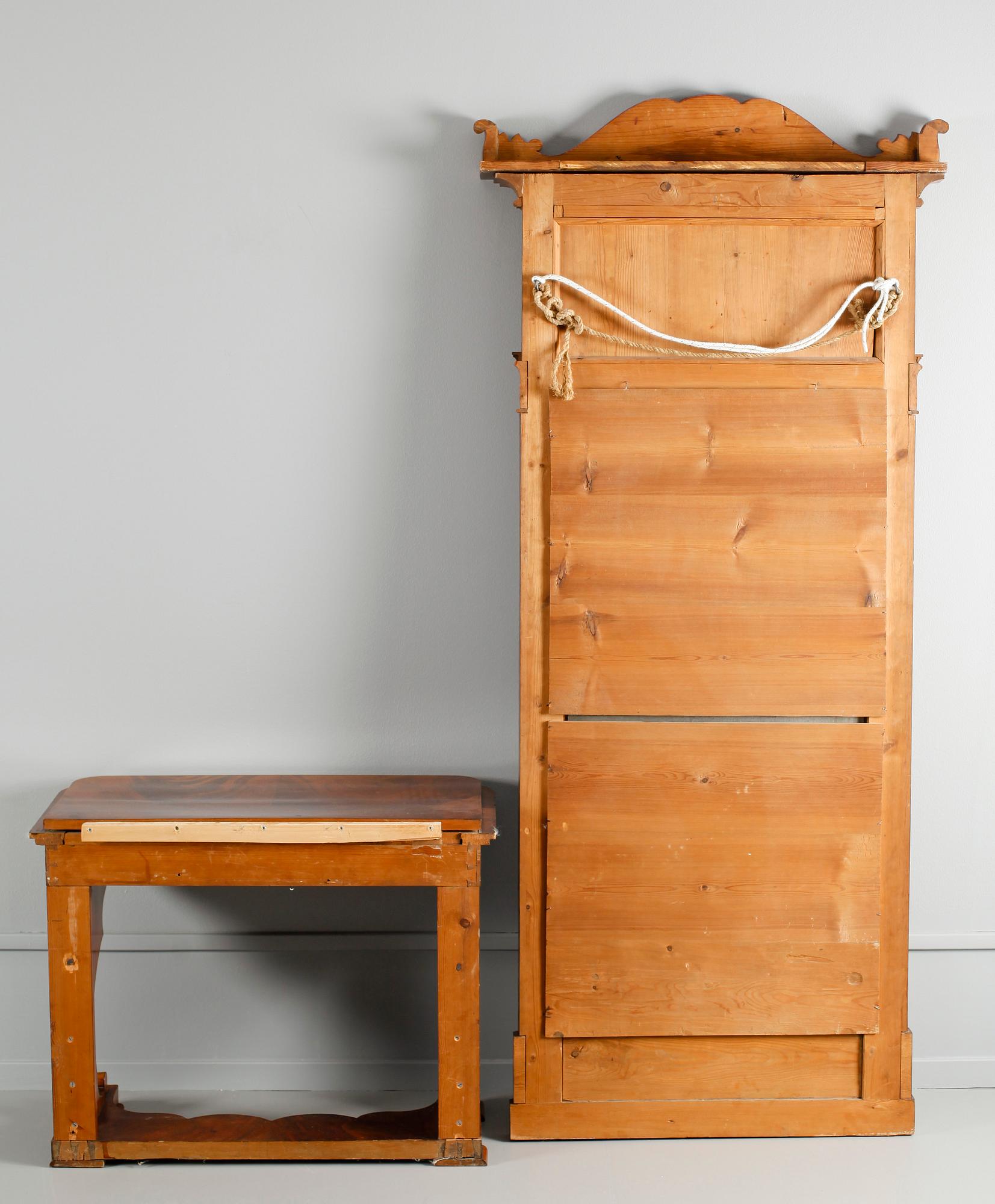 SPEGEL MED TRYMÅ, Karl Johan, 1800-talets mitt.