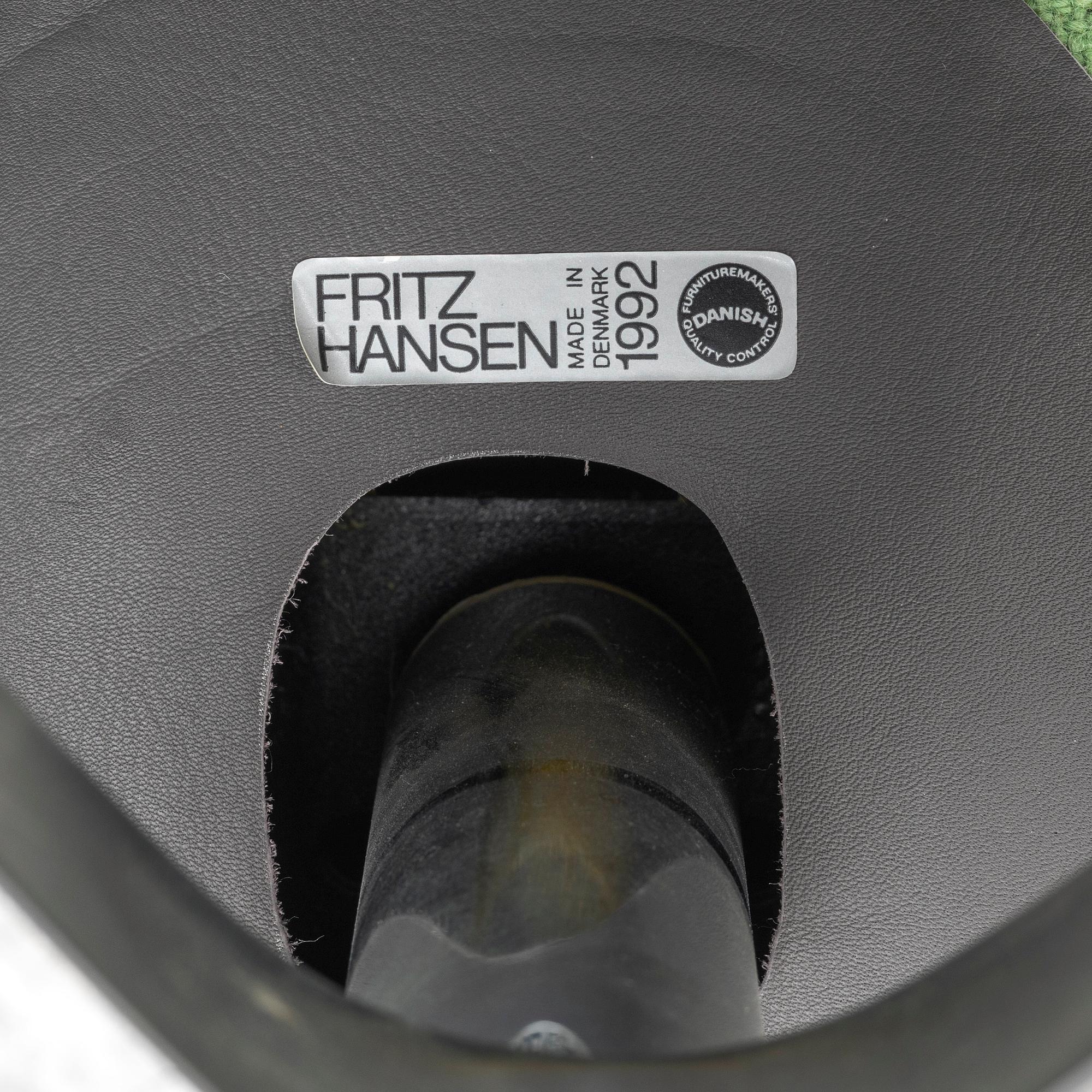 Arne Jacobsen, a swivel easy chair, 'The Egg', Fritz Hansen 1992.