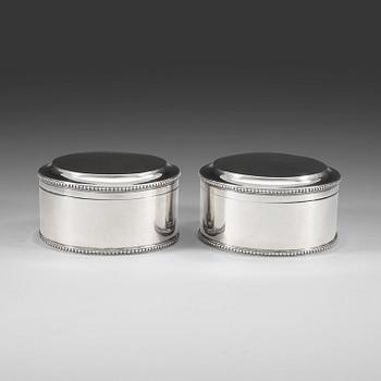 778. A pair of Swedish late 18th century silver boxes, marks of Mikael Nyberg, Stockholm 1790.