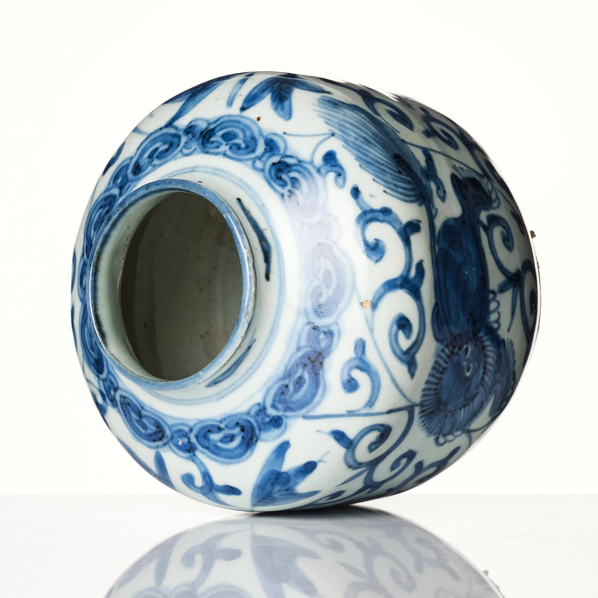 A blue and white jar, Ming dynasty (1368-1644).