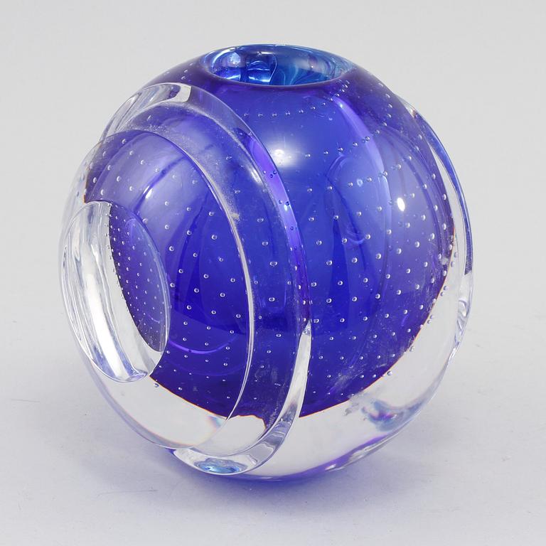 VAS, glas, Erika Lagerbielke, Orrefors Studio, 1999.