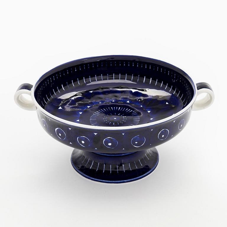 Ulla Procopé, a "Valencia" footed porcelain bowl, Arabia, Finland.