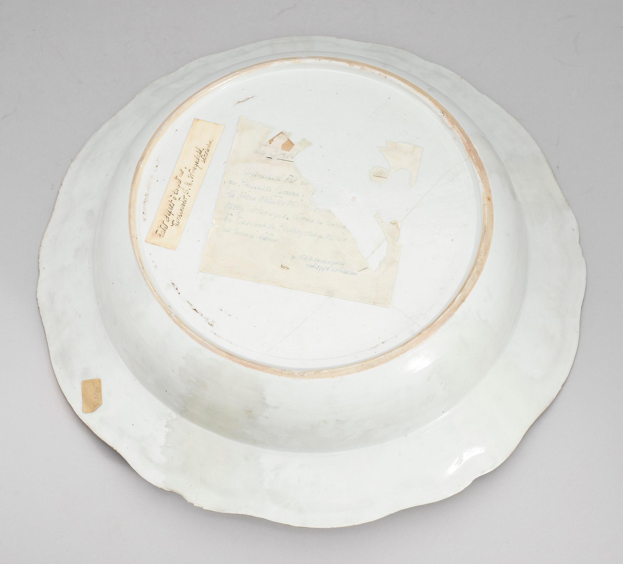 TVÄTTFAT, porslin, Kina, 1700-tal.