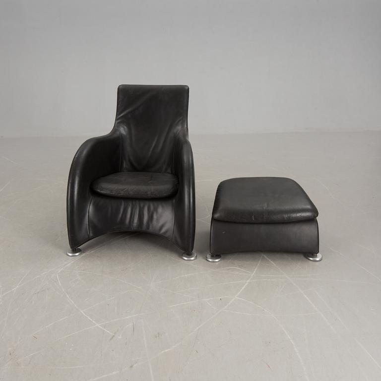 FÅTÖLJ med FOTPALL, "Loge", Gerard Van den Berg, Montis, Holland.