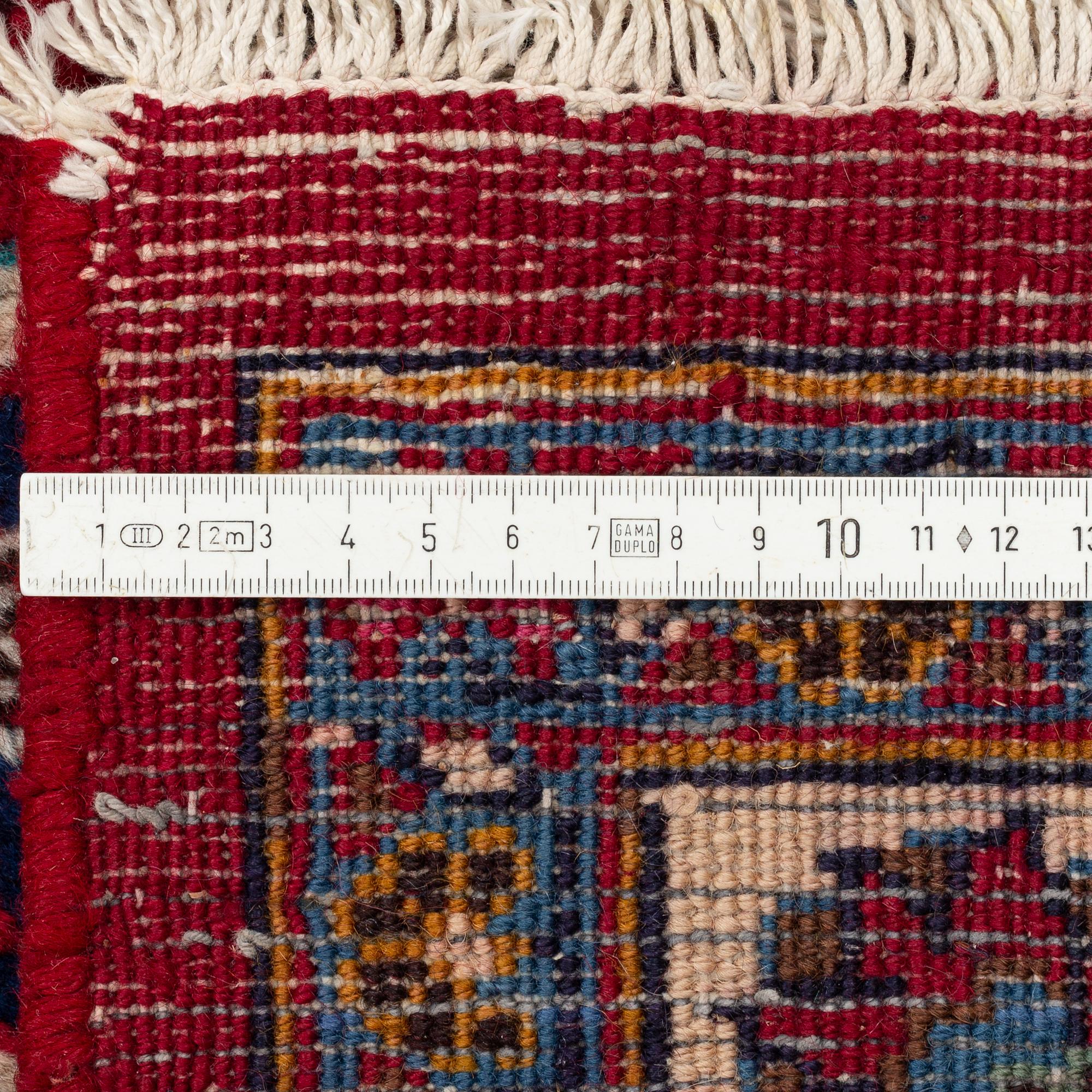 Matta, Meshed, ca 370 x 238 cm.