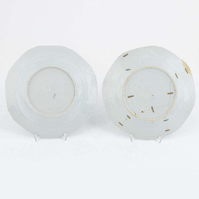 23 export porcelain service parts, China, Jiaqing (1795-1820).