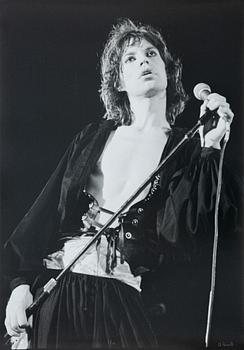 Edward Finnell, "Mick Jagger, The Roling Stone Tour of the Americas, 1975".