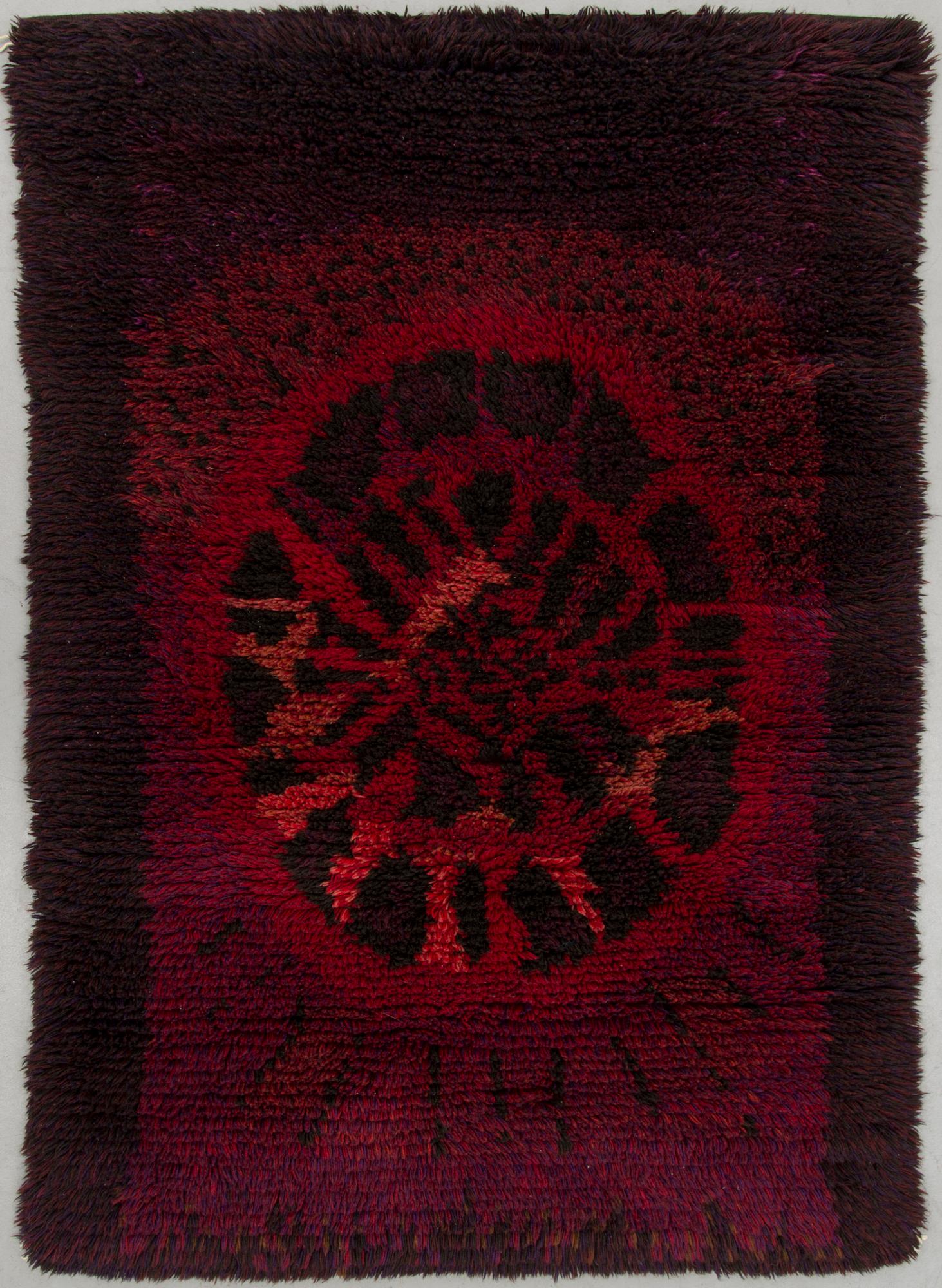 RITVA PUOTILA, ryijy, Suomen Käsityön Ystävät. Noin 140x97 cm.